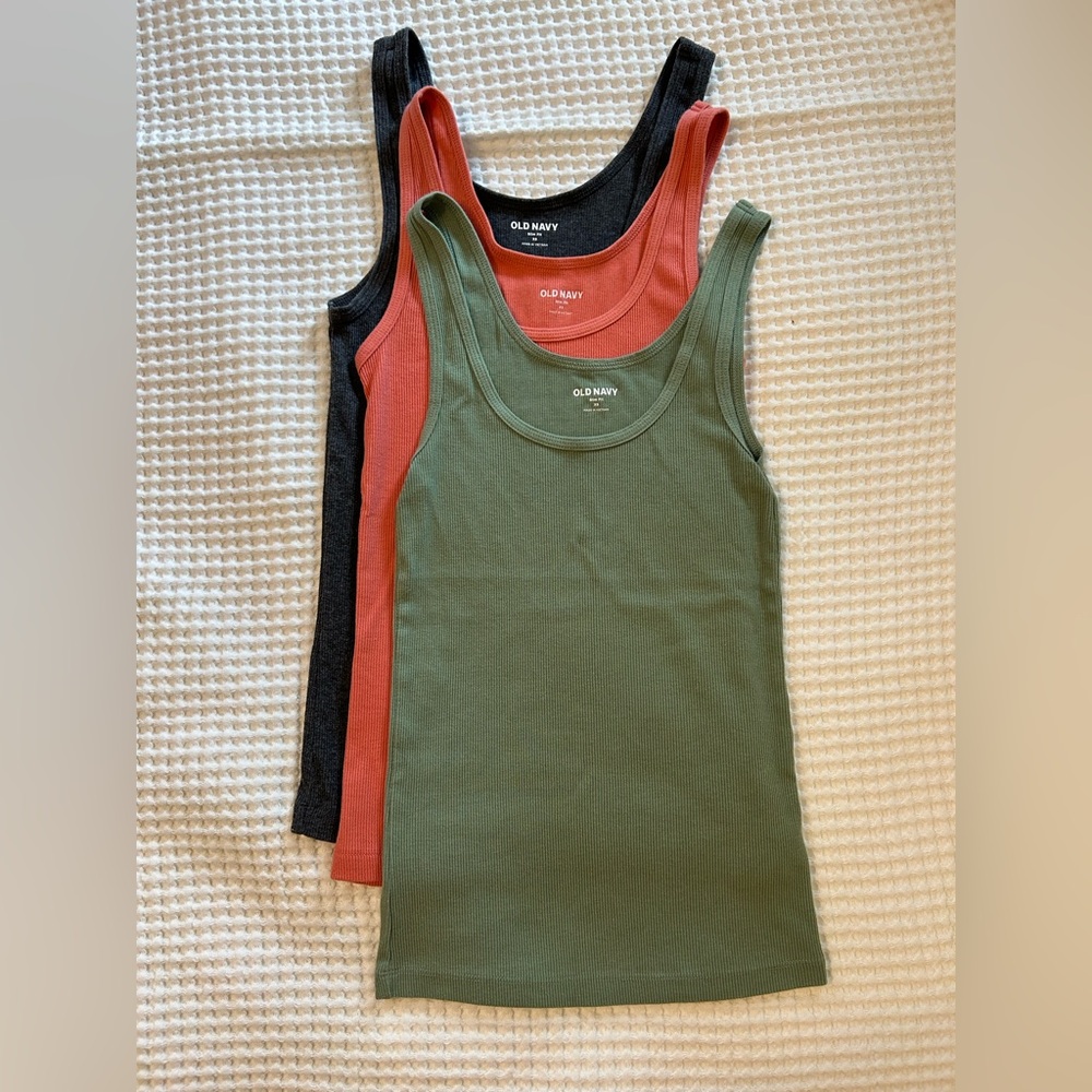 Bundle of 3 • Old Navy Tanks • XS • charcoal-olive-coral *FREE SHIP W/FULL PRICE